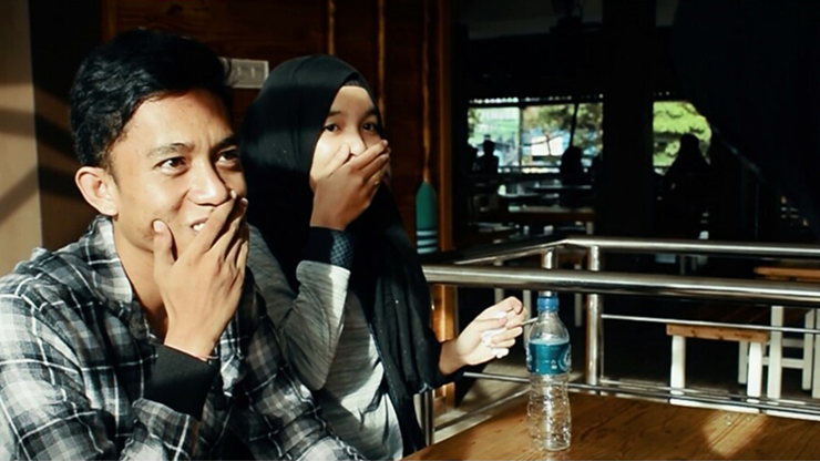 T & R Cigarette by Arie Bhojez - Video Download