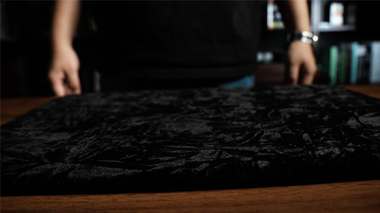 Black Art Close-up Pad Set (Large) by Bond Lee & Stephen Chan