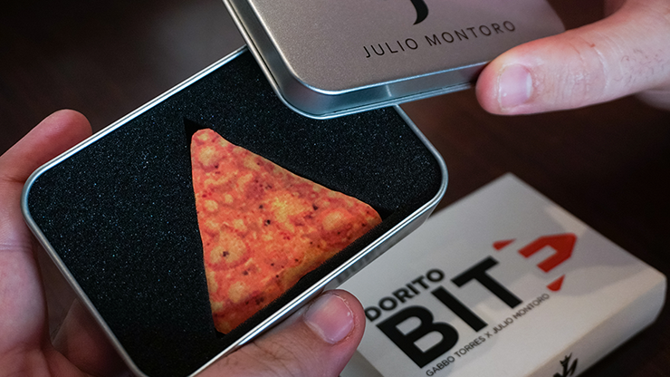 DORITO BITE (Gimmicks and online Instructions) by Julio Montoro and Gabbo Torres - Trick